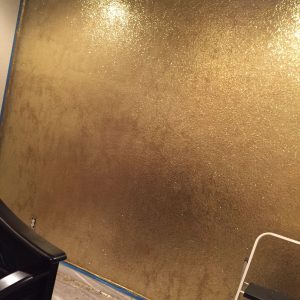 藝術塗料需專業工法與較長工期,非一般DIY能完成